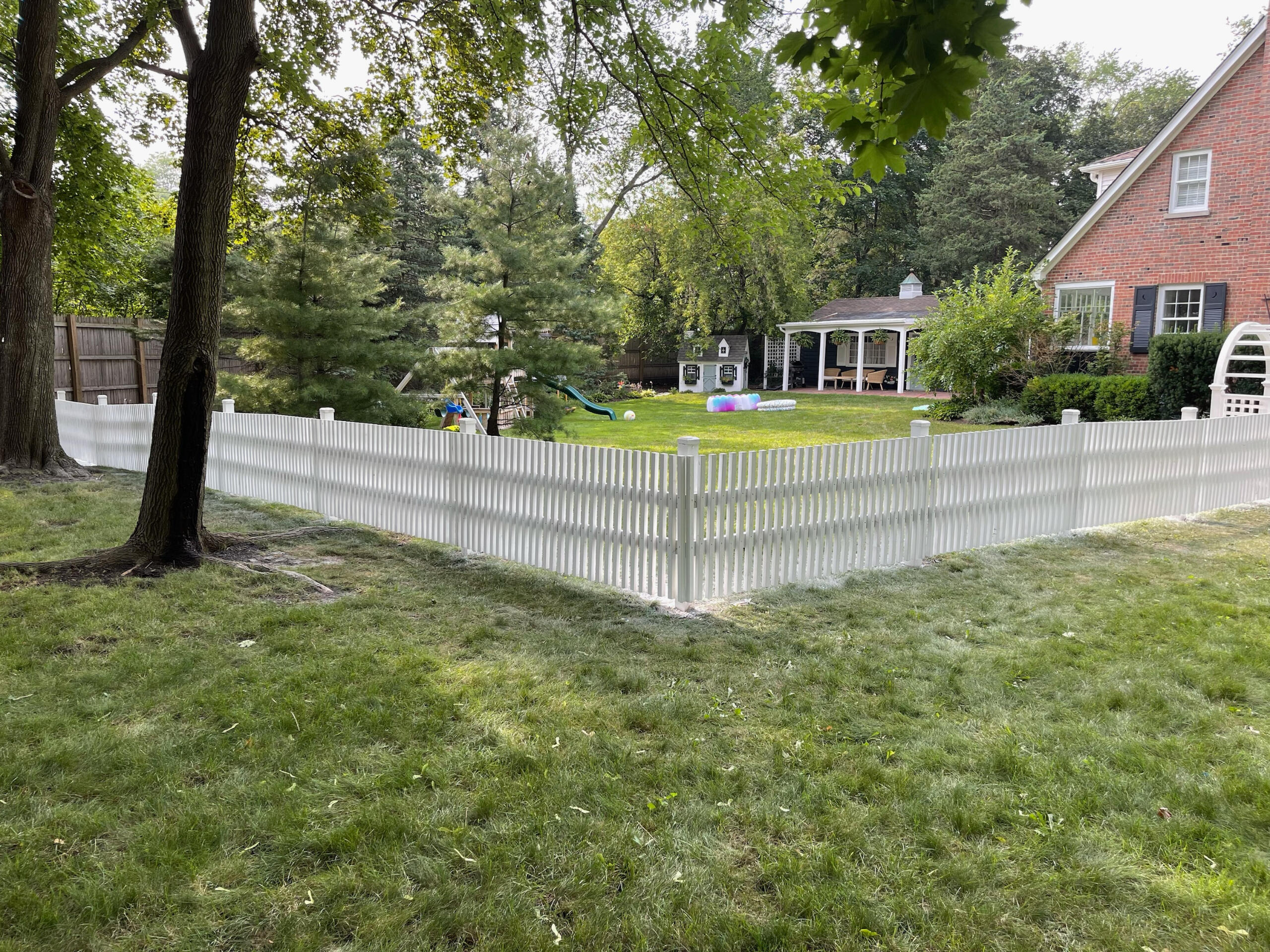 Vinyl Fence Company in Lake in the Hills Illinois
